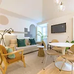 Ando Living - Douradores House 4*