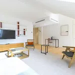 Ando Living - Douradores House 公寓式酒店