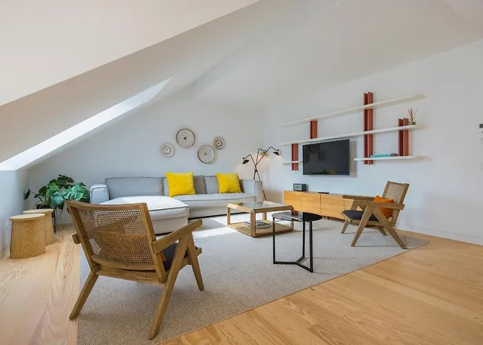 Ando Living - Douradores House