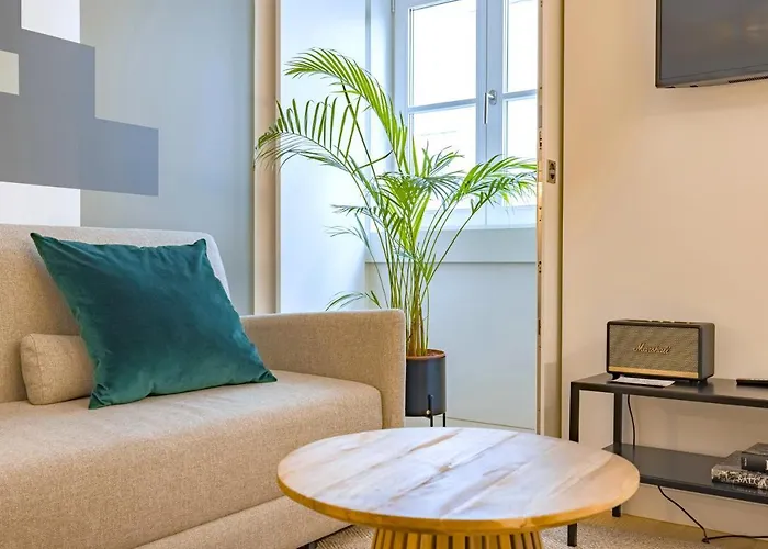 公寓 Ando Living - Douradores House *