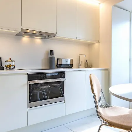 Ando Living - Douradores House 4*