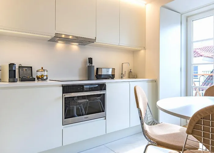 Ando Living - Douradores House 4*